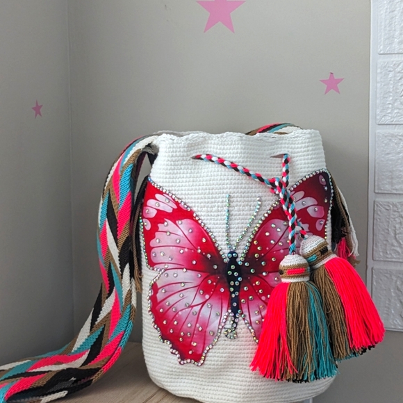Wayuu Pink Butterfly Bag/ Handmade bag in cream color/ Size L. - Picture 5 of 9